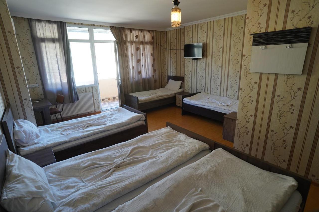 Imperator 1 Hotel 库塔伊西 外观 照片