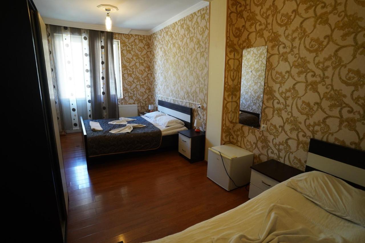Imperator 1 Hotel 库塔伊西 外观 照片