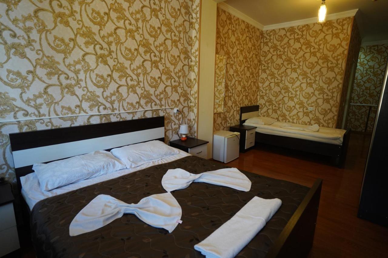 Imperator 1 Hotel 库塔伊西 外观 照片