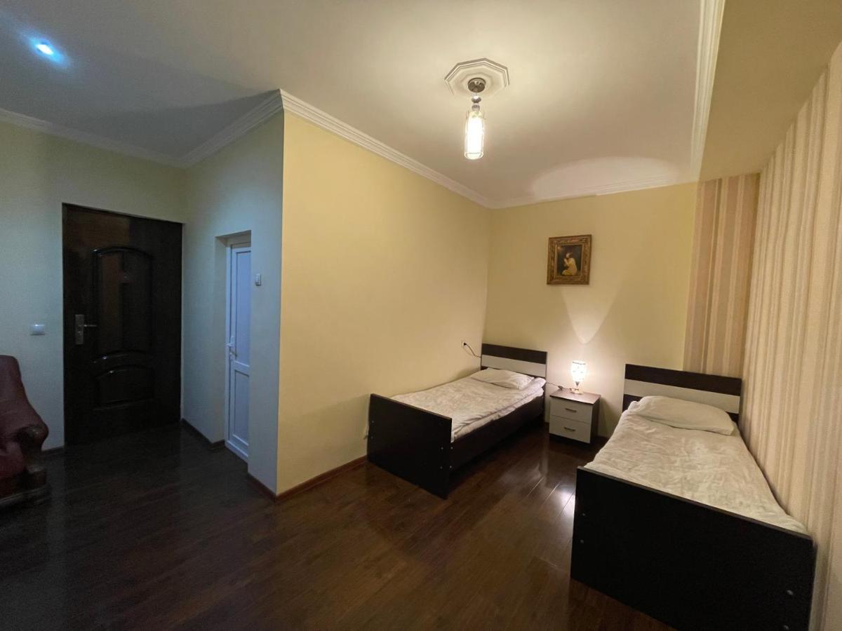 Imperator 1 Hotel 库塔伊西 外观 照片